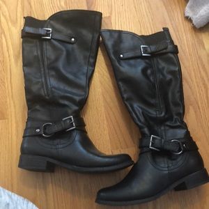 Black riding boots size women’s 7